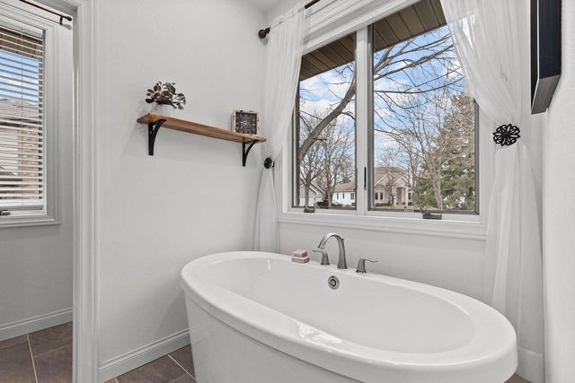 114 SHALIMAR COURT, Combined Locks, WI 54113