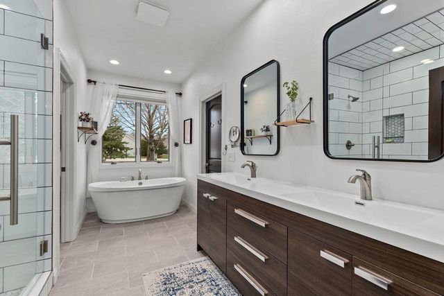 114 SHALIMAR COURT, Combined Locks, WI 54113