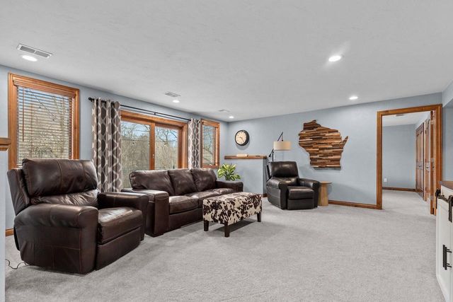 114 SHALIMAR COURT, Combined Locks, WI 54113