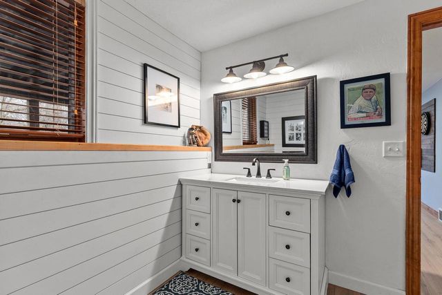 114 SHALIMAR COURT, Combined Locks, WI 54113