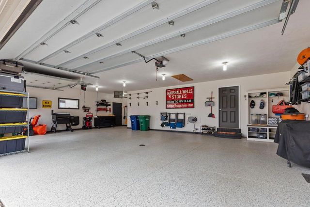 114 SHALIMAR COURT, Combined Locks, WI 54113