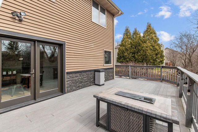 114 SHALIMAR COURT, Combined Locks, WI 54113