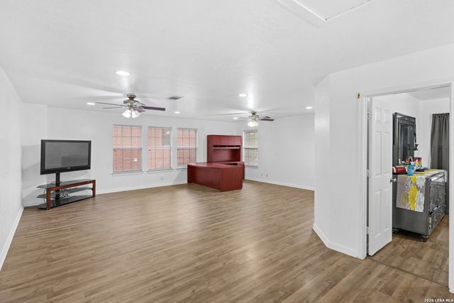 101 Springtree, Cibolo, TX 78108