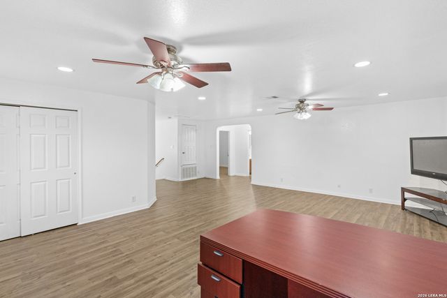 101 Springtree, Cibolo, TX 78108