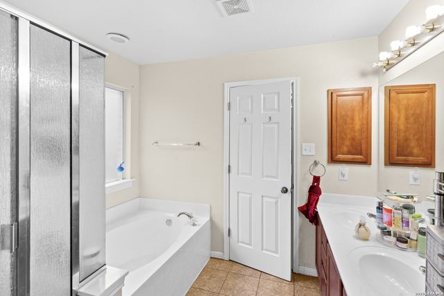 101 Springtree, Cibolo, TX 78108