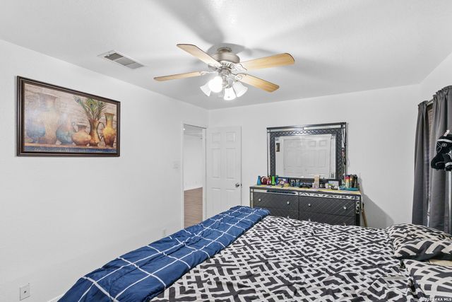 101 Springtree, Cibolo, TX 78108