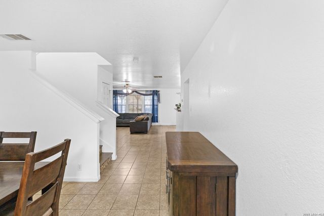 101 Springtree, Cibolo, TX 78108