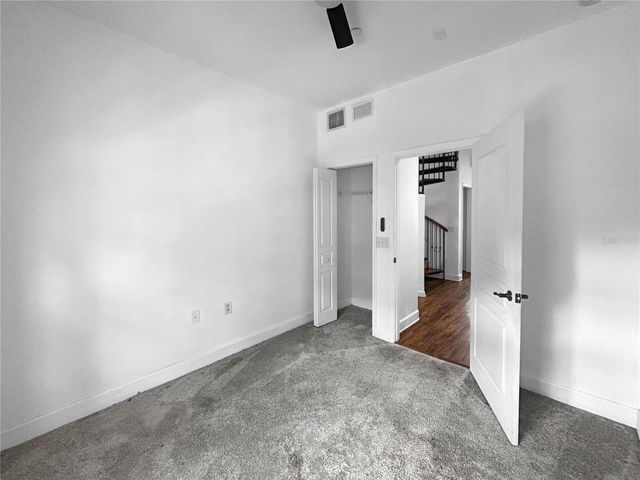 584 COPLEY LANE, Orlando, FL 32806