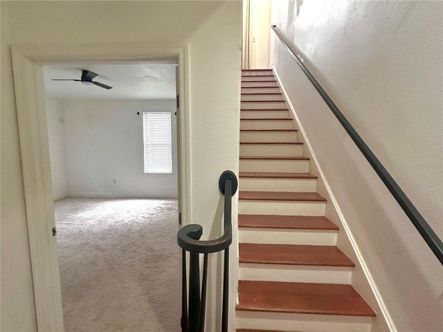 584 COPLEY LANE, Orlando, FL 32806