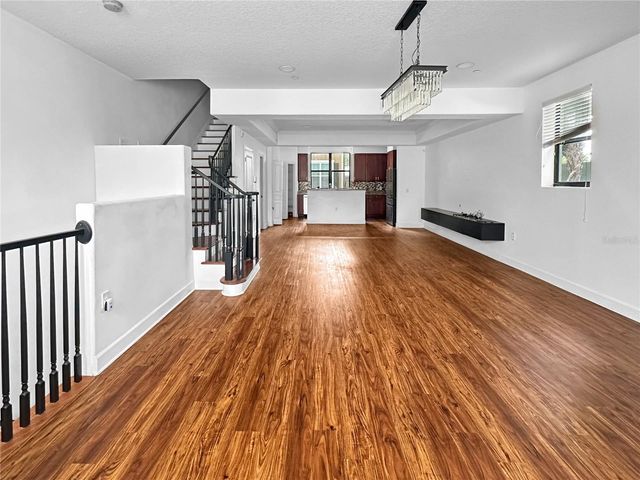 584 COPLEY LANE, Orlando, FL 32806