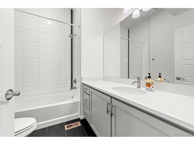 5049 Liverpool St, Denver, CO 80249