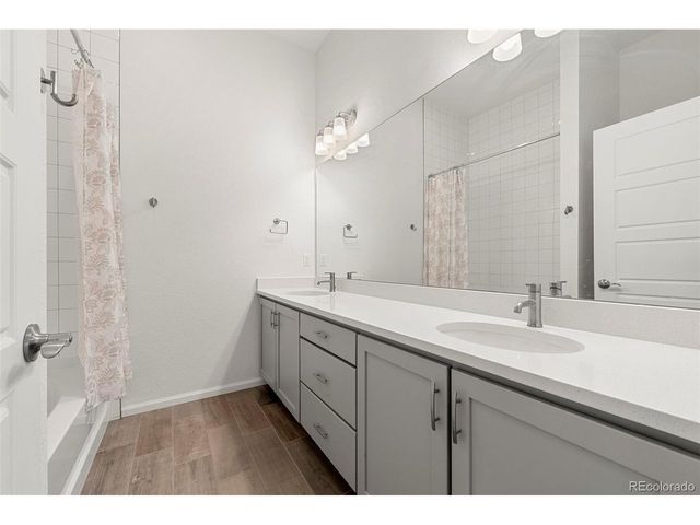 5049 Liverpool St, Denver, CO 80249