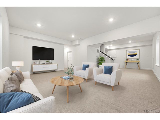 5049 Liverpool St, Denver, CO 80249