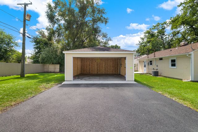 2106 Webster Avenue, Joliet, IL 60436