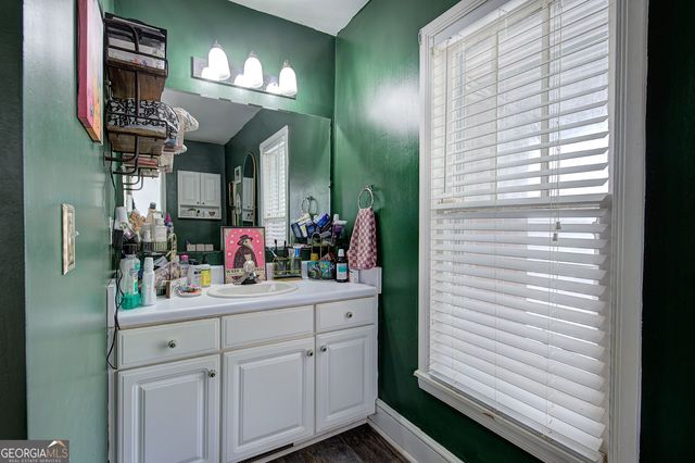 427 CONFEDERATE Avenue, Dallas, GA 30132