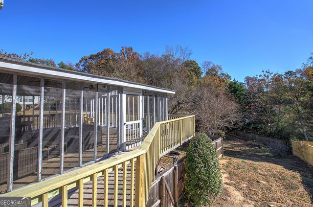 427 CONFEDERATE Avenue, Dallas, GA 30132