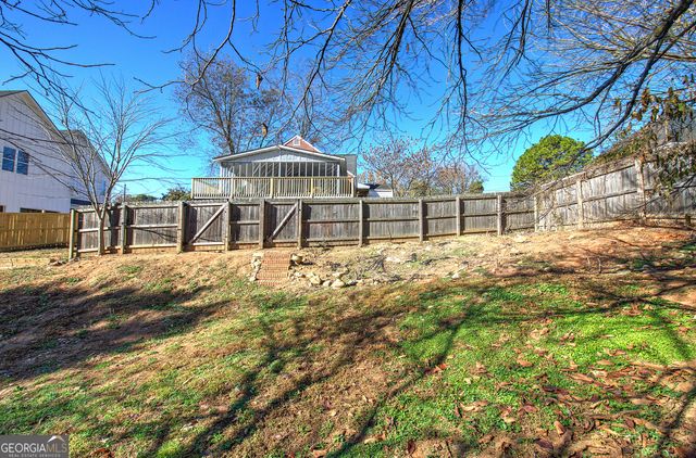 427 CONFEDERATE Avenue, Dallas, GA 30132