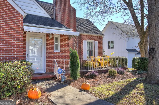 427 CONFEDERATE Avenue, Dallas, GA 30132