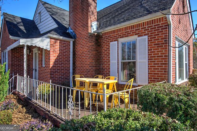 427 CONFEDERATE Avenue, Dallas, GA 30132