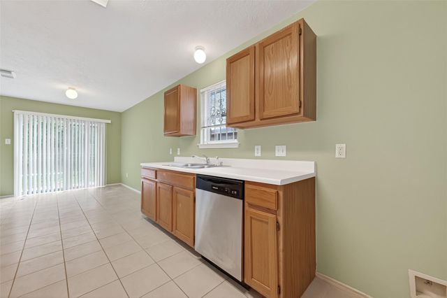 13715 Naomi Hollow Lane, Houston, TX 77082