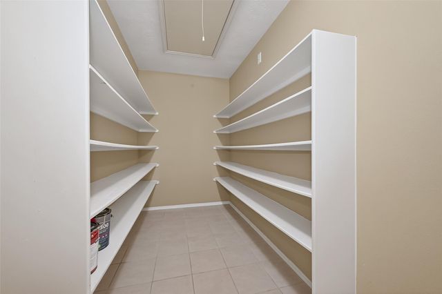 13715 Naomi Hollow Lane, Houston, TX 77082