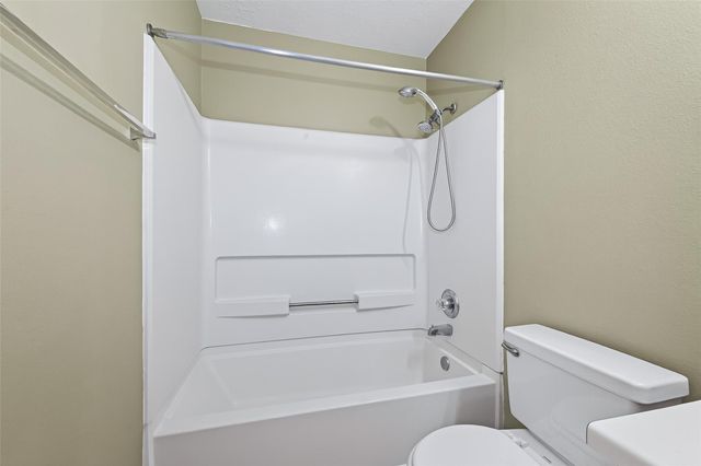 13715 Naomi Hollow Lane, Houston, TX 77082