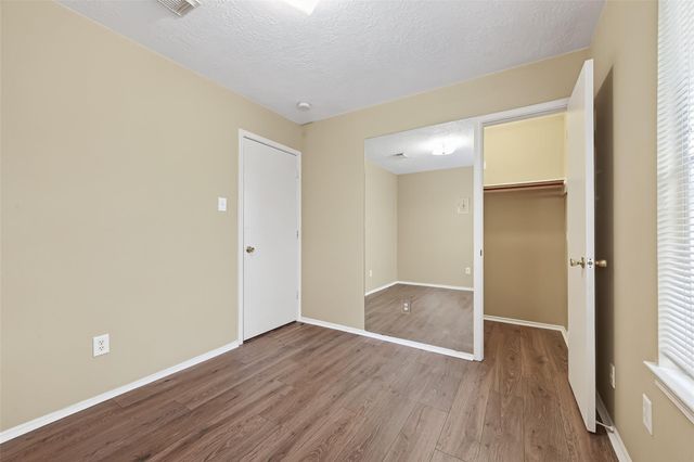 13715 Naomi Hollow Lane, Houston, TX 77082