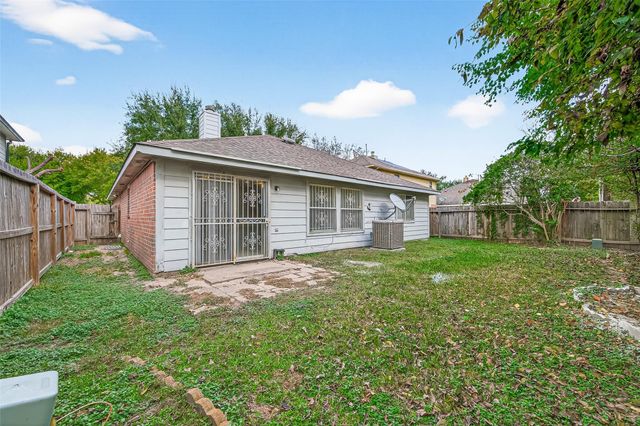 13715 Naomi Hollow Lane, Houston, TX 77082