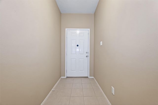 13715 Naomi Hollow Lane, Houston, TX 77082