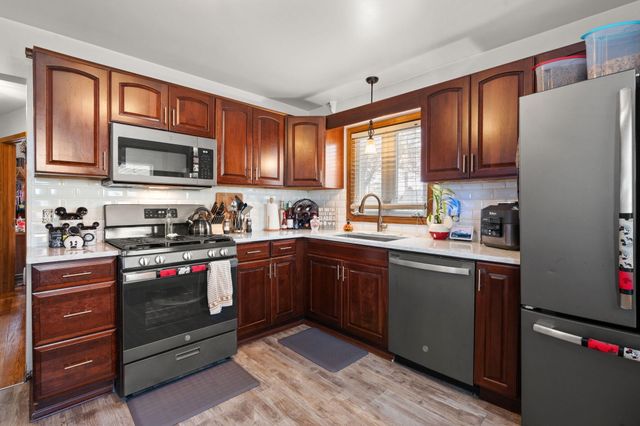 1710 Vernon Street, Schererville, IN 46375