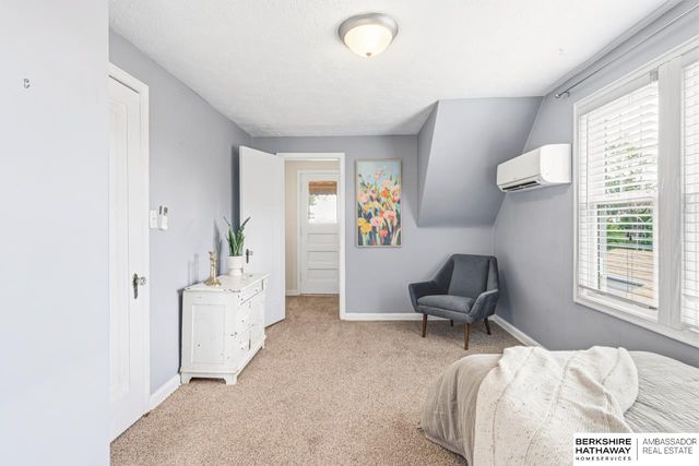 4532 Mason Street, Omaha, NE 68106