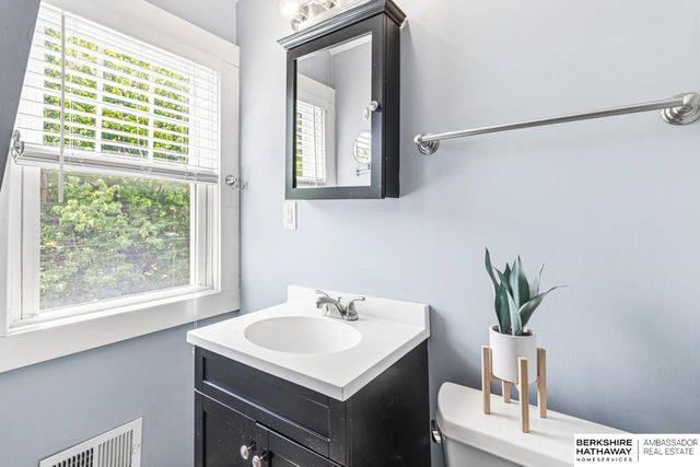 4532 Mason Street, Omaha, NE 68106