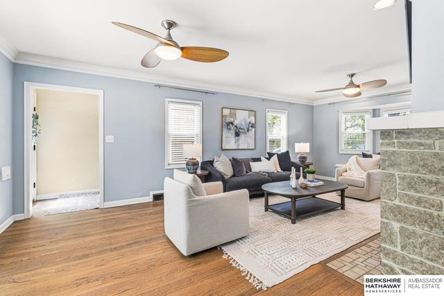 4532 Mason Street, Omaha, NE 68106