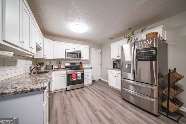 6040 Luna Drive, Columbus, GA 31907