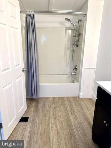 1616 N MAIN ST, Williamstown, NJ 08094