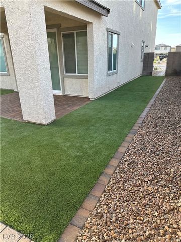 2878 Roaming Palmer Road, North Las Vegas, NV 89086