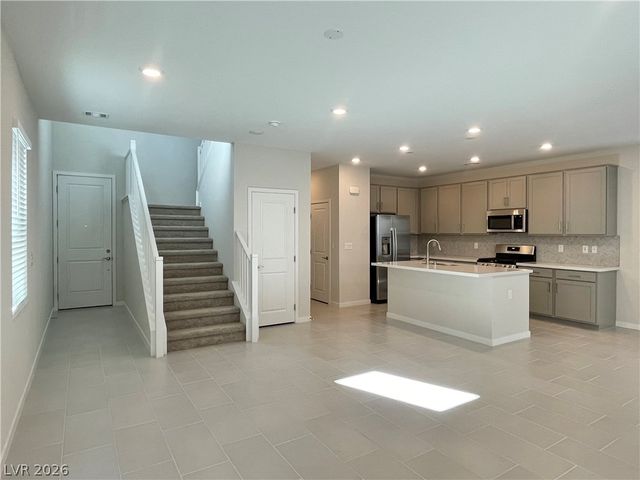 2878 Roaming Palmer Road, North Las Vegas, NV 89086