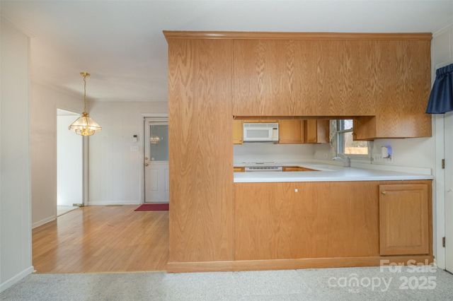 830 S Magnolia Street, Mooresville, NC 28115