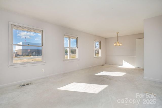 830 S Magnolia Street, Mooresville, NC 28115