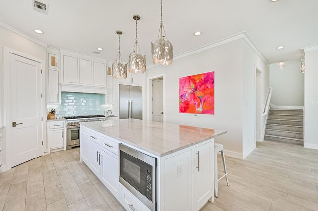 11386 Beachside Drive, Galveston, TX 77554