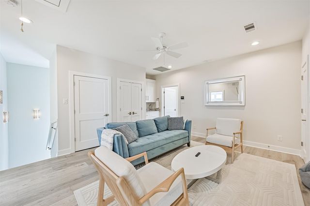 11386 Beachside Drive, Galveston, TX 77554