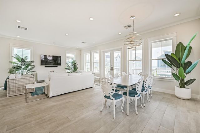 11386 Beachside Drive, Galveston, TX 77554