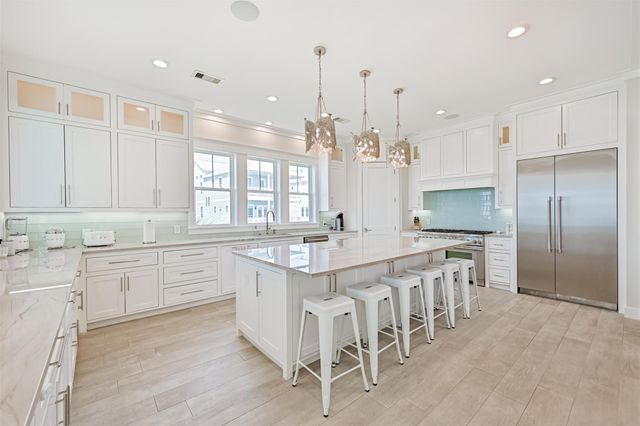 11386 Beachside Drive, Galveston, TX 77554