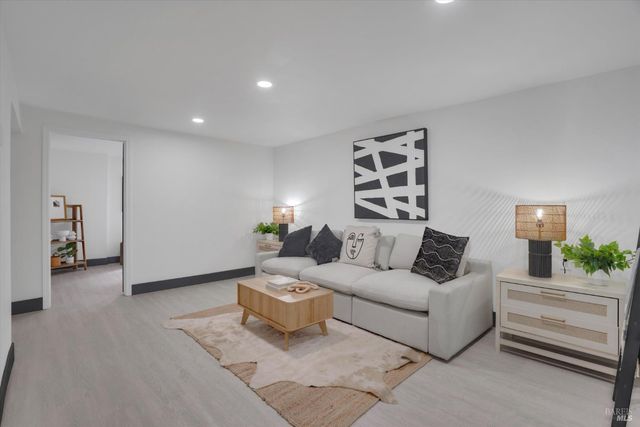 431 Brown St, Napa, CA 94559