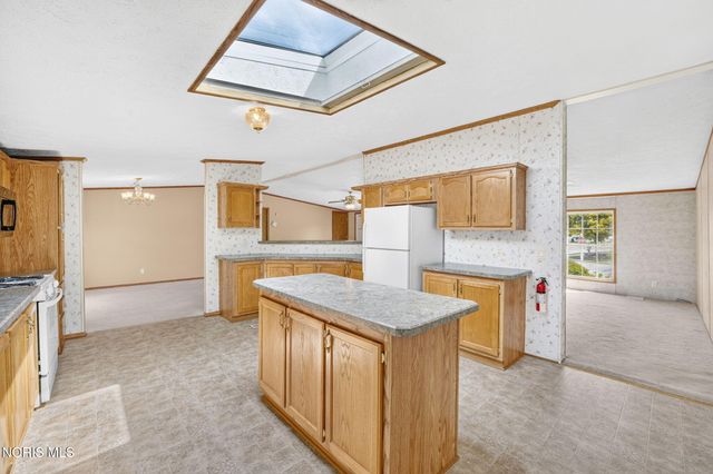 715 S Holland Sylvania Road, Lot 52, Toledo, OH 43615