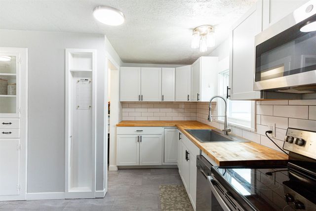 1028 E Queen Ave, Spokane, WA 99207