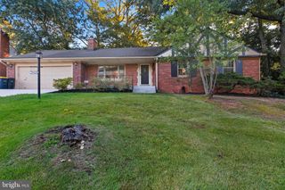 7404 LOIS, Lanham, MD 20703