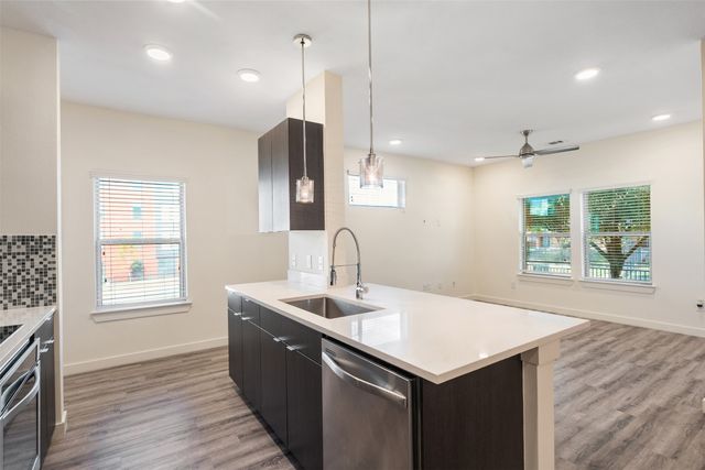 1583 Fiji Street, Dallas, TX 75203