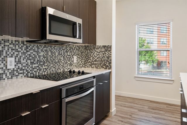 1583 Fiji Street, Dallas, TX 75203