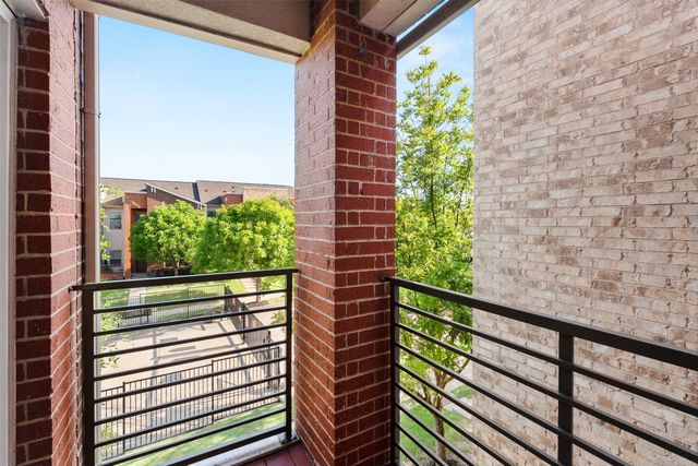 1583 Fiji Street, Dallas, TX 75203